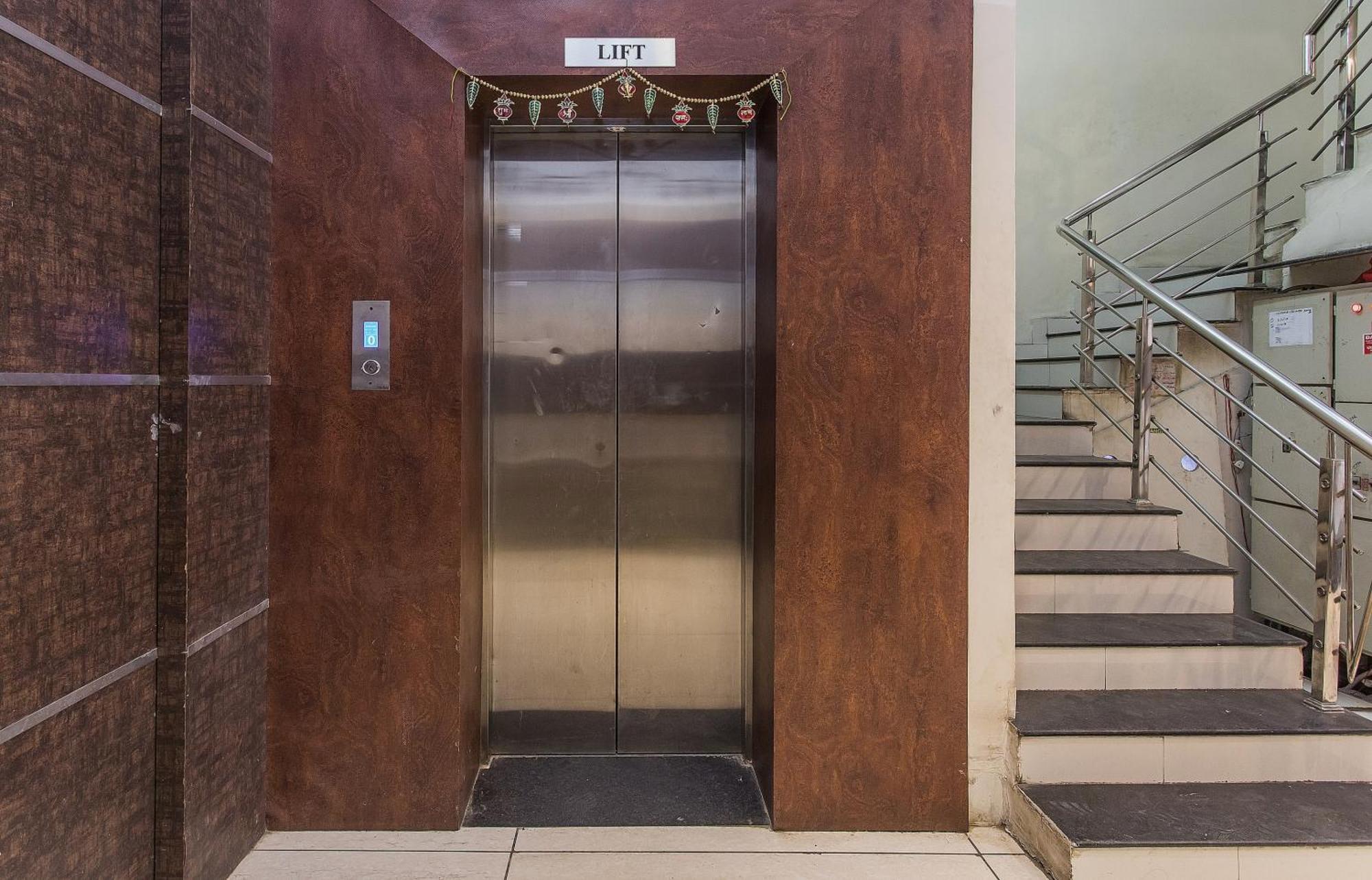Hotel Mehar Residency Indore Exterior photo