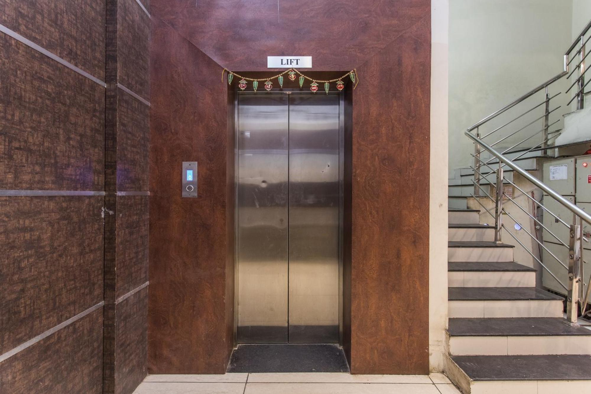 Hotel Mehar Residency Indore Exterior photo